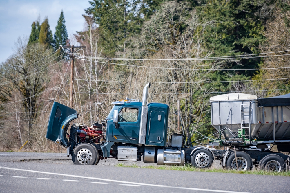 Broken,Industrial,Big,Rig,Semi,Truck,Tractor,With,An,Open